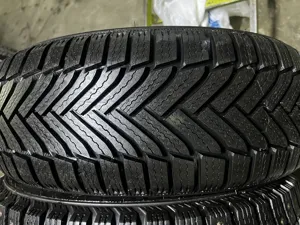Michelin Alpin 6  225/55 R17