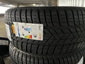 Pirelli Winter Sottozero 3  245/45 R19
