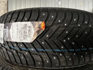 Nokian Tyres Hakkapeliitta 10  275/50 R22