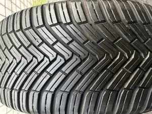 Continental AllSeasonContact  225/45 R17