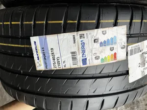 Michelin Pilot Sport 4 S  275/40 R19