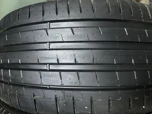 Pirelli PZERO (PZ5)  285/35 R23