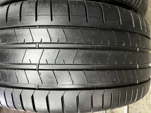Pirelli P Zero PZ4  315/40 R21