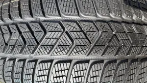 Pirelli Scorpion Winter  255/50 R19