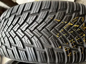 Petlas Multi Action PT555  225/45 R17