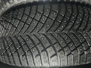 Michelin X-Ice North 4 SUV  285/45 R20