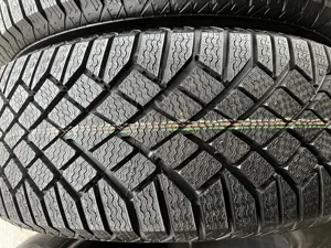Continental ContiVikingContact 7  215/60 R17