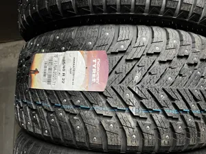 Nokian Tyres Hakkapeliitta 10p SUV  285/40 R22