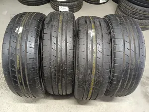 Bridgestone Playz PX-RV II  215/60 R17