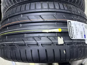 Bridgestone Potenza S001  275/40 R19